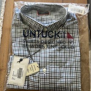 Untuckit Men’s shirt.